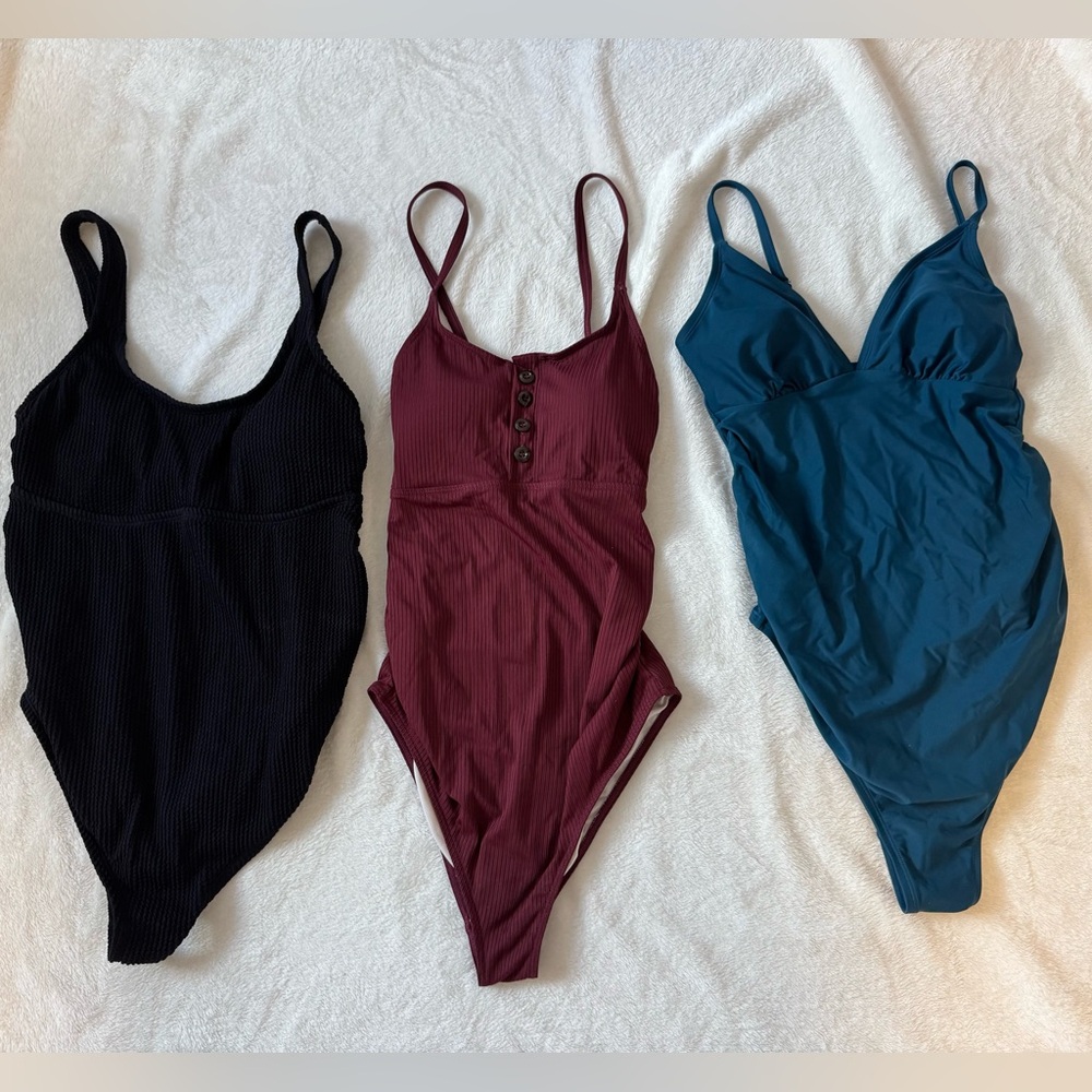 Maternity One-Piece Swimsuit Bundle (3) – Size M